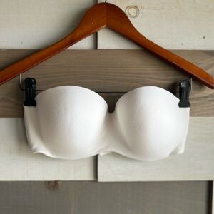Victoria’s Secret Strapless Bra